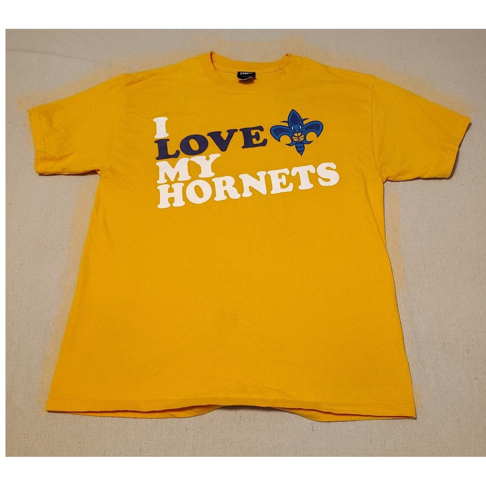 UNK NBA New Orleans Hornets Yellow T-Shirt Vintage Mens Large I Love My Hornets